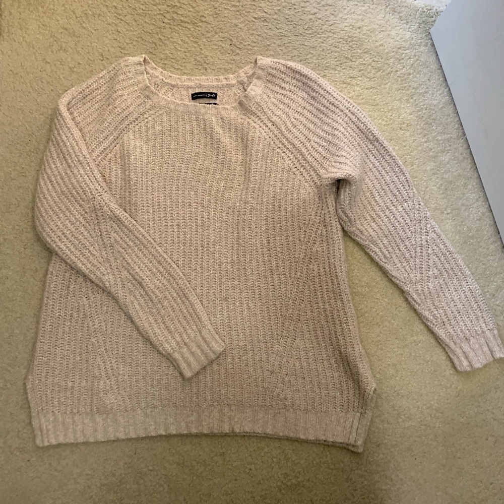 Blush pink American eagle sweater.